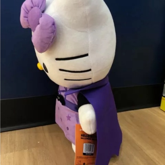 2024 Hello Kitty CVS Halloween Witch Vampire Greeter Plush 16” - Picture 3 of 5